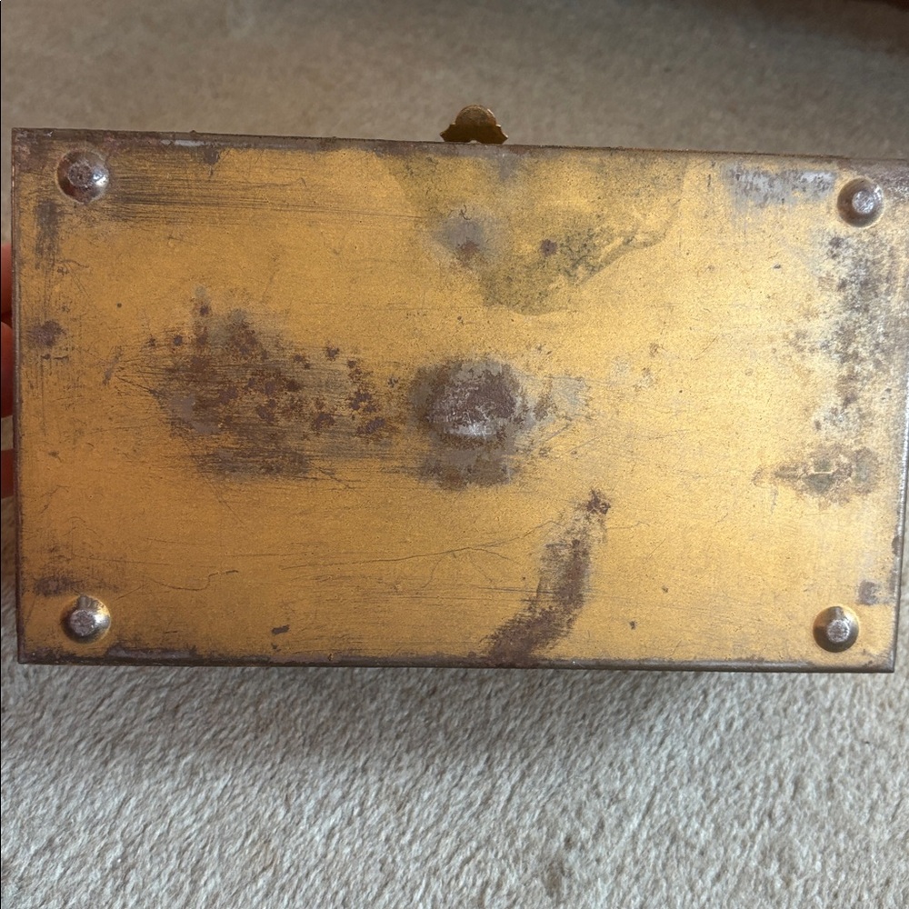 VINTAGE 1930'S KENNEDY MFG & CO. METAL TREASURE CHEST VAN WERT OHIO - Picture 8 of 8
